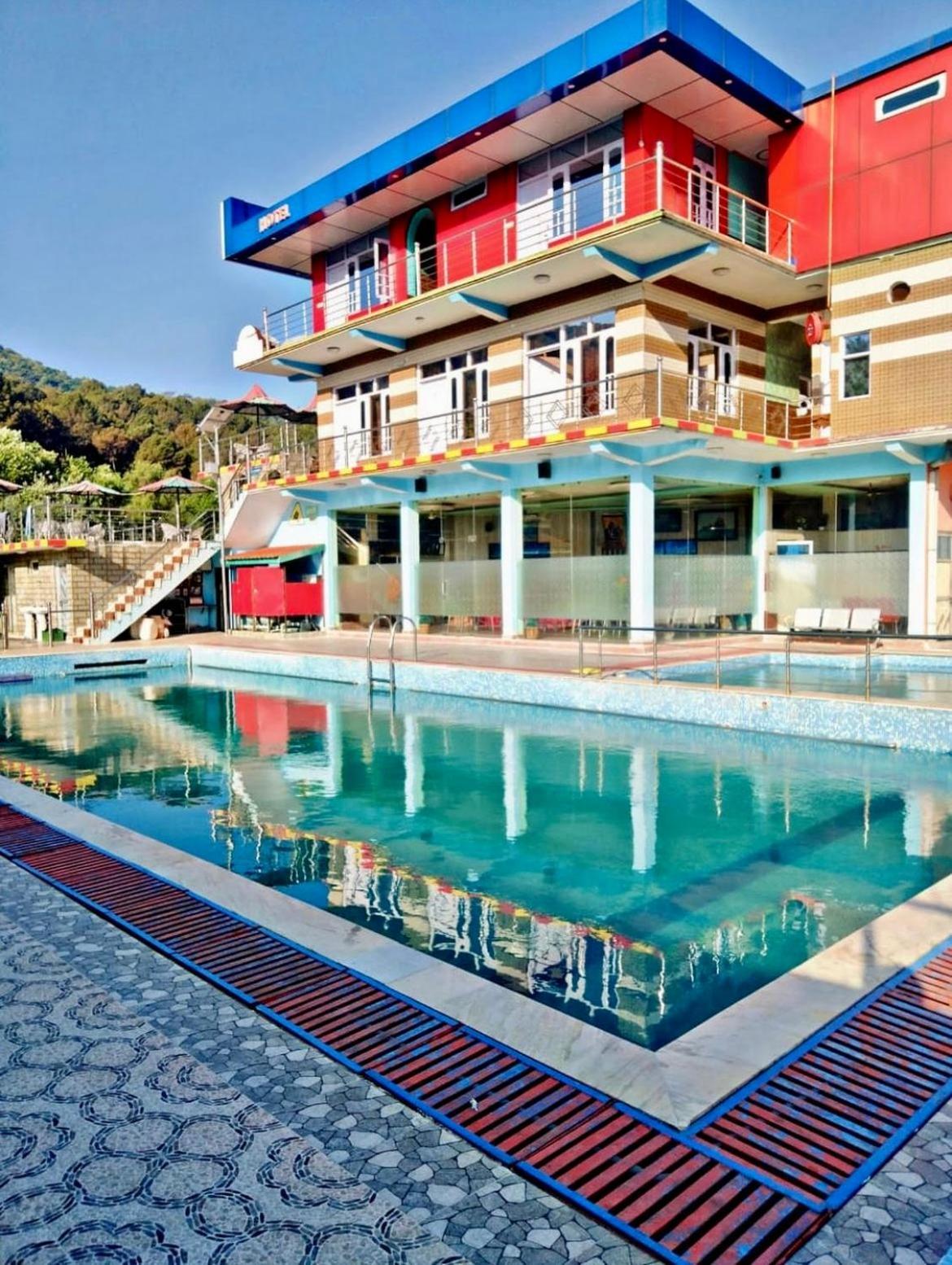 Hotel Waterland Aiju Buitenkant foto